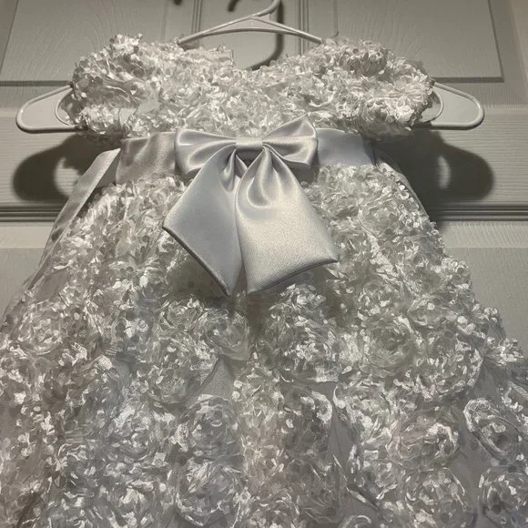 SWEA PEA LILLI White Daisy Christening Gown 3-6